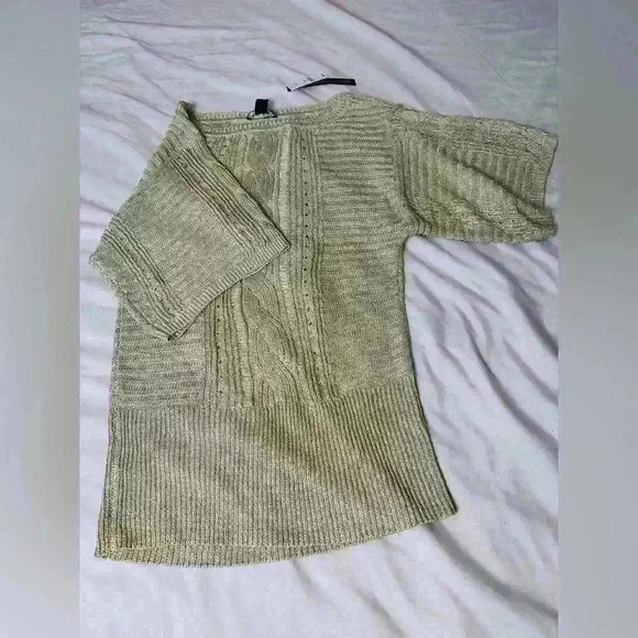 WHBM Gold/Metallic Short Sleeve Knit Sweater Size Medium - Picture 6 of 10